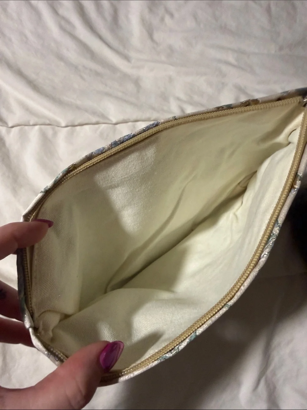 A Gogo Original Floral Blue Cream Decorative Pouch